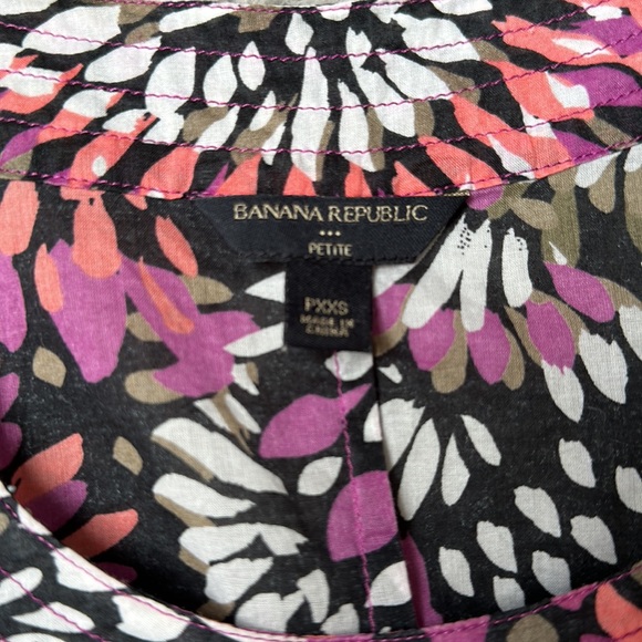 Lightly worn Banana Republic pattern tank - Picture 2 of 4